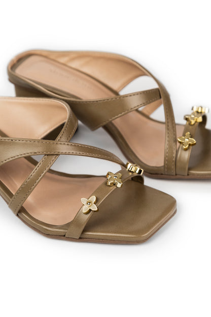 Tamanco Aplicação Flor Texas