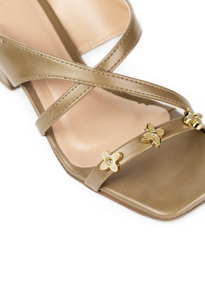 Tamanco Aplicação Flor Texas