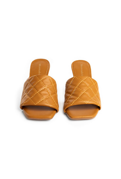 Tamanco Matelassê Caramelo