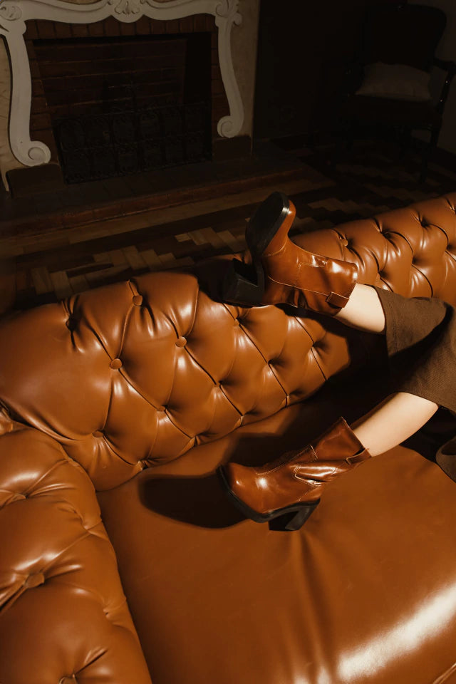 Bota Cano Curto Caramelo